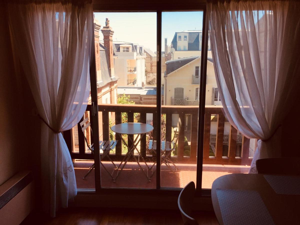 Coeur Grand 3 Pieces Avec Parking Deauville